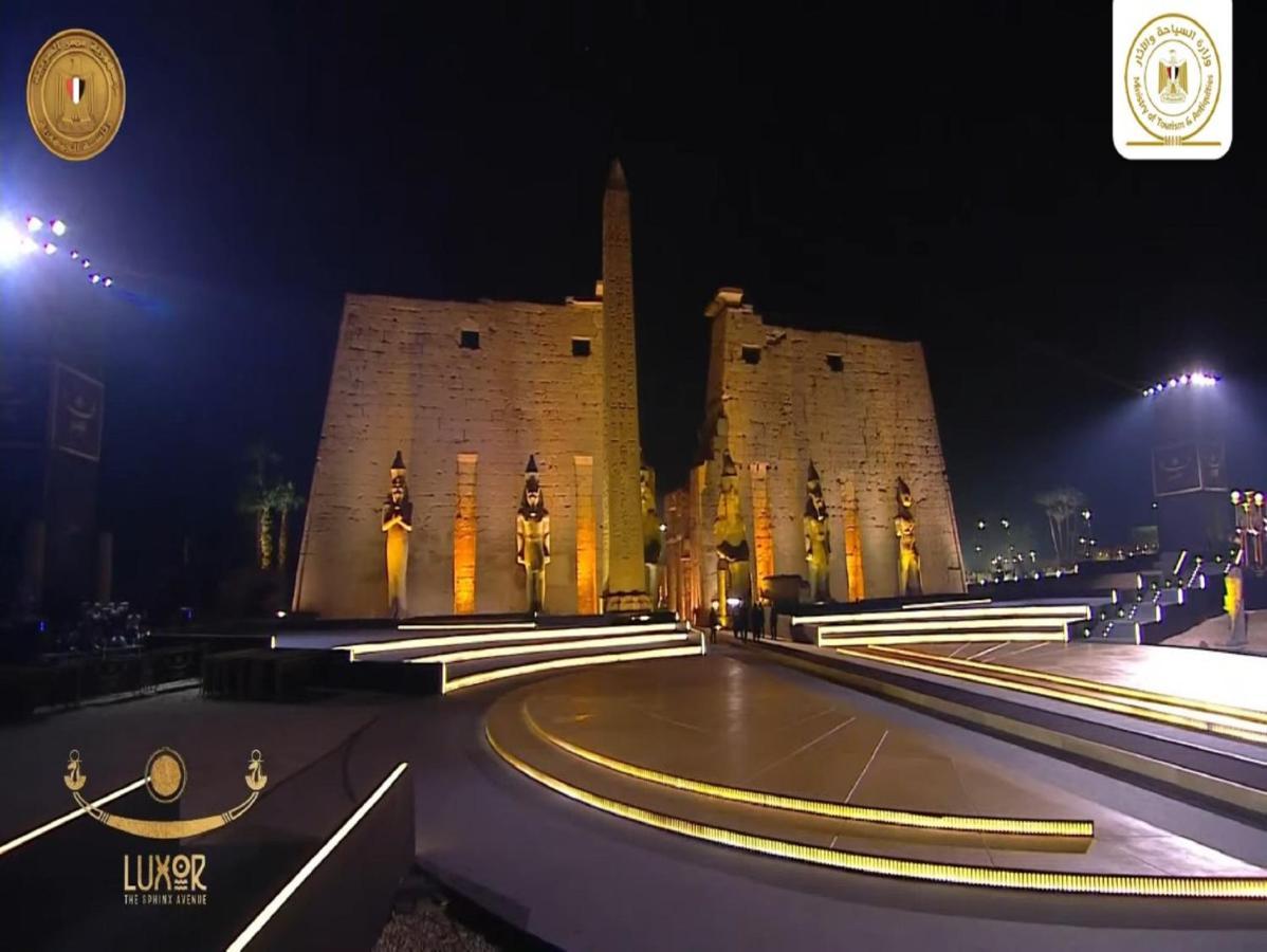 Готель Luxor Luxury Nile Cruises - From Luxor 04 Nights - From Aswan 03 Nights Екстер'єр фото