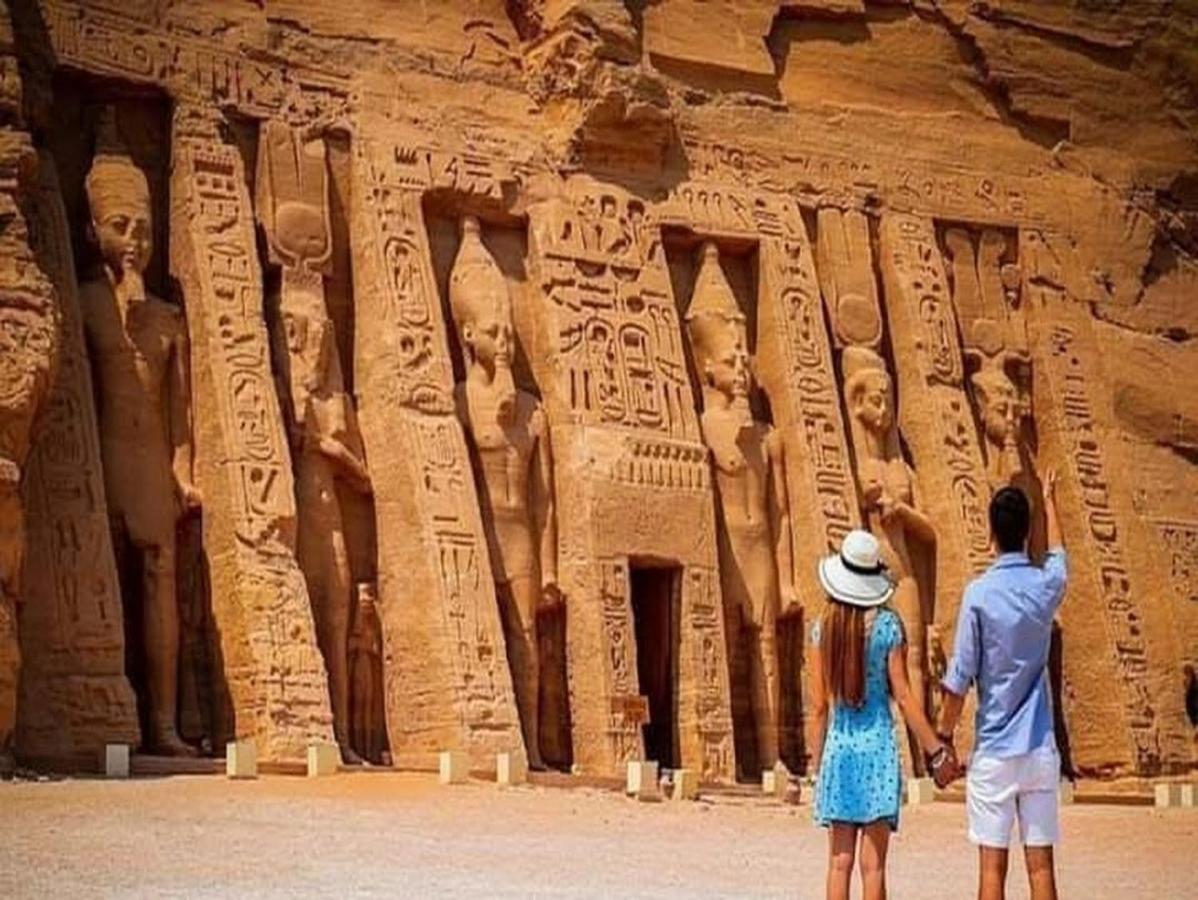 Готель Luxor Luxury Nile Cruises - From Luxor 04 Nights - From Aswan 03 Nights Екстер'єр фото