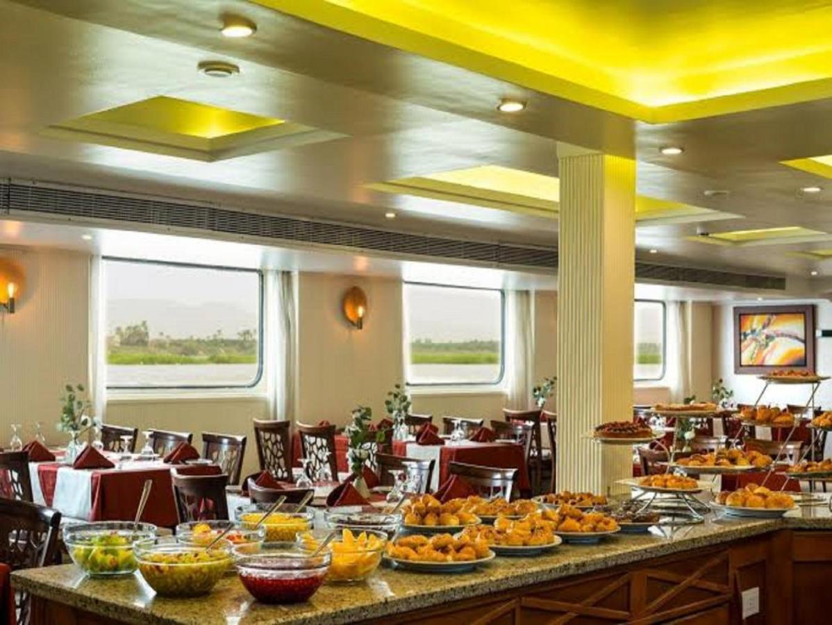 Готель Luxor Luxury Nile Cruises - From Luxor 04 Nights - From Aswan 03 Nights Екстер'єр фото
