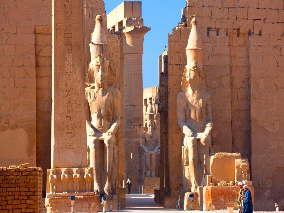 Готель Luxor Luxury Nile Cruises - From Luxor 04 Nights - From Aswan 03 Nights Екстер'єр фото