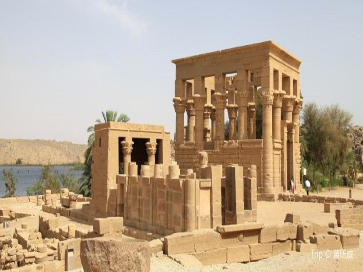 Готель Luxor Luxury Nile Cruises - From Luxor 04 Nights - From Aswan 03 Nights Екстер'єр фото